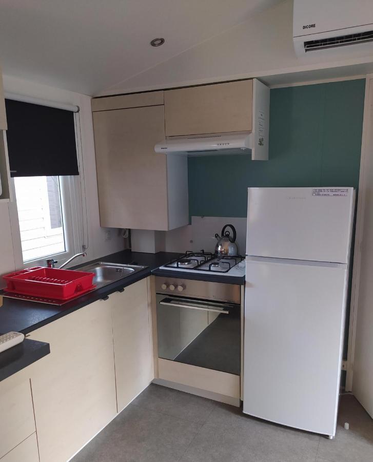Mobile Homes By Kelair At Playa Montroig Camping Resort Tarragona Ngoại thất bức ảnh